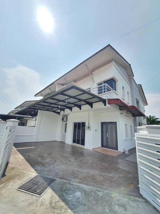 Jovial Cozy&Stylish 2Storyhouse 4Room@Bmjuru Bukit Mertajam Exterior photo